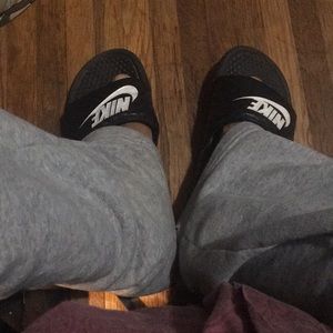 Meet your Posher, Mikel